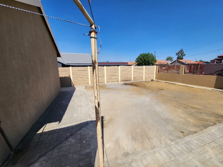 2 Bedroom Property for Sale in Boitekong North West